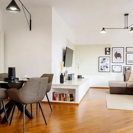 아파트 Exclusive Penthouse With 60 M2 Panoramic Terrace 페루자