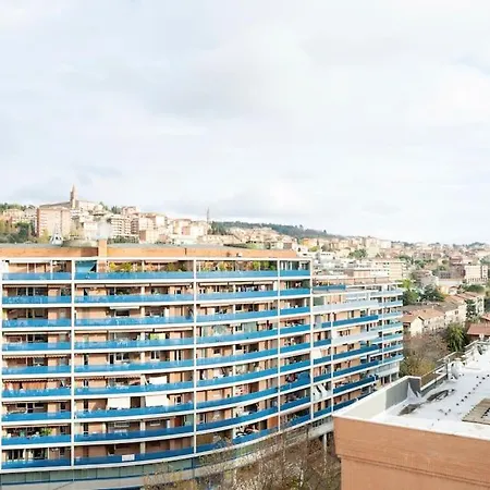 Exclusive Penthouse With 60 M2 Panoramic Terrace Daire *